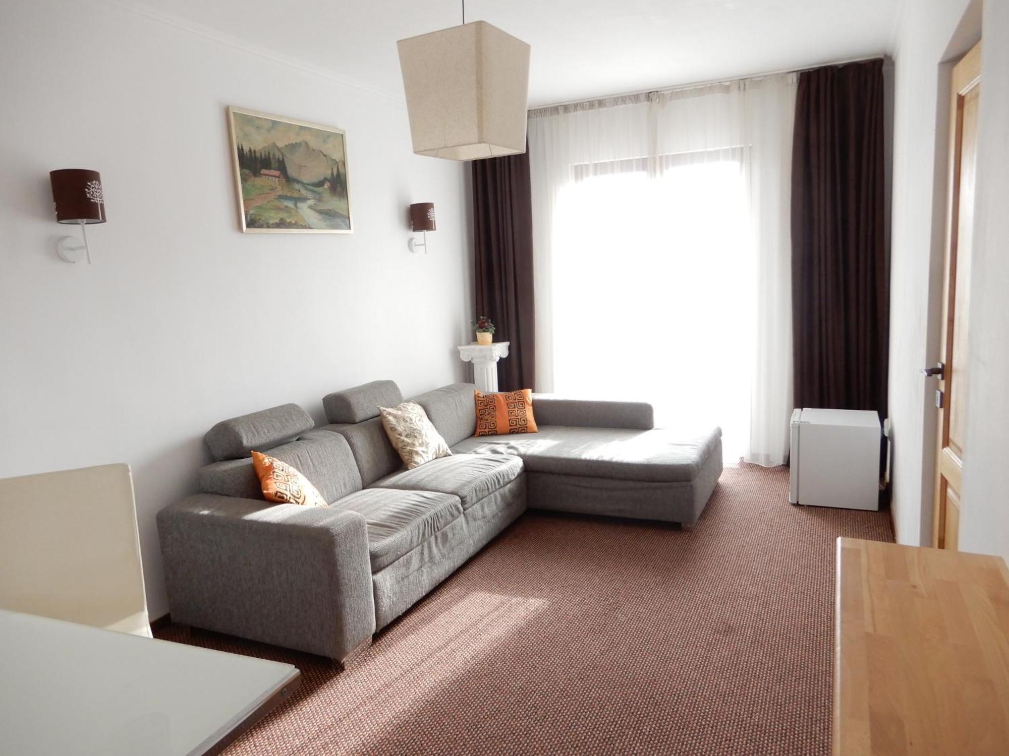 Rhc Royal Hotel Oradea Ngoại thất bức ảnh
